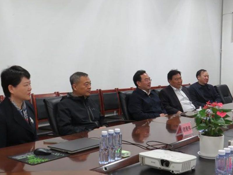 上海市卫健委一级巡视员衣承东莅临公司调研